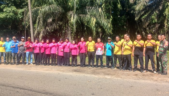 KAPOLRES MUKOMUKO EKSEKUSI SAMPAH  BERSERAKAN DI JALAN NASIONAL