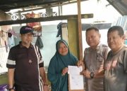 PT DDP IPUH Tunjukkan Kepedulian, Salurkan Bantuan untuk Korban Kebakaran di Tanjung Harapan